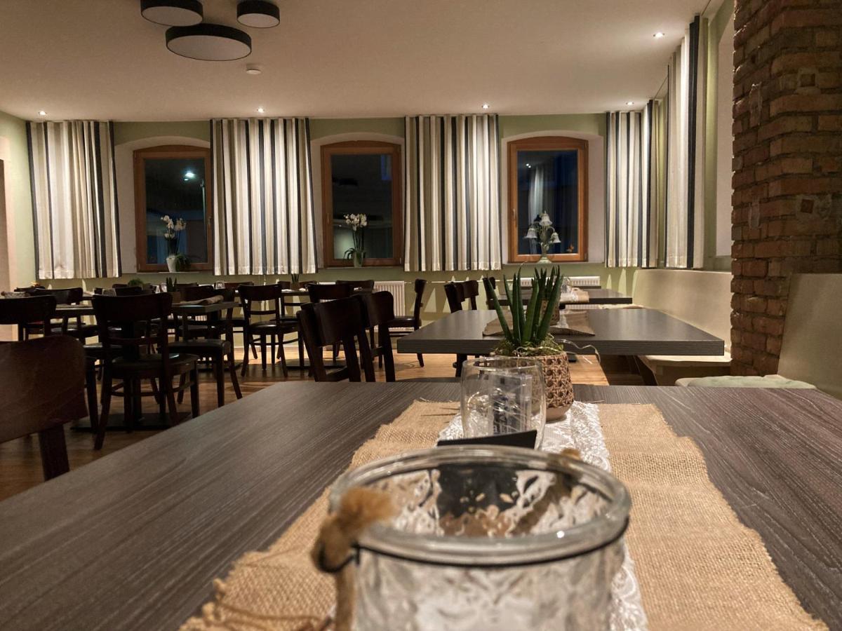 Buergerhausloewen Hotel Philippsburg Luaran gambar