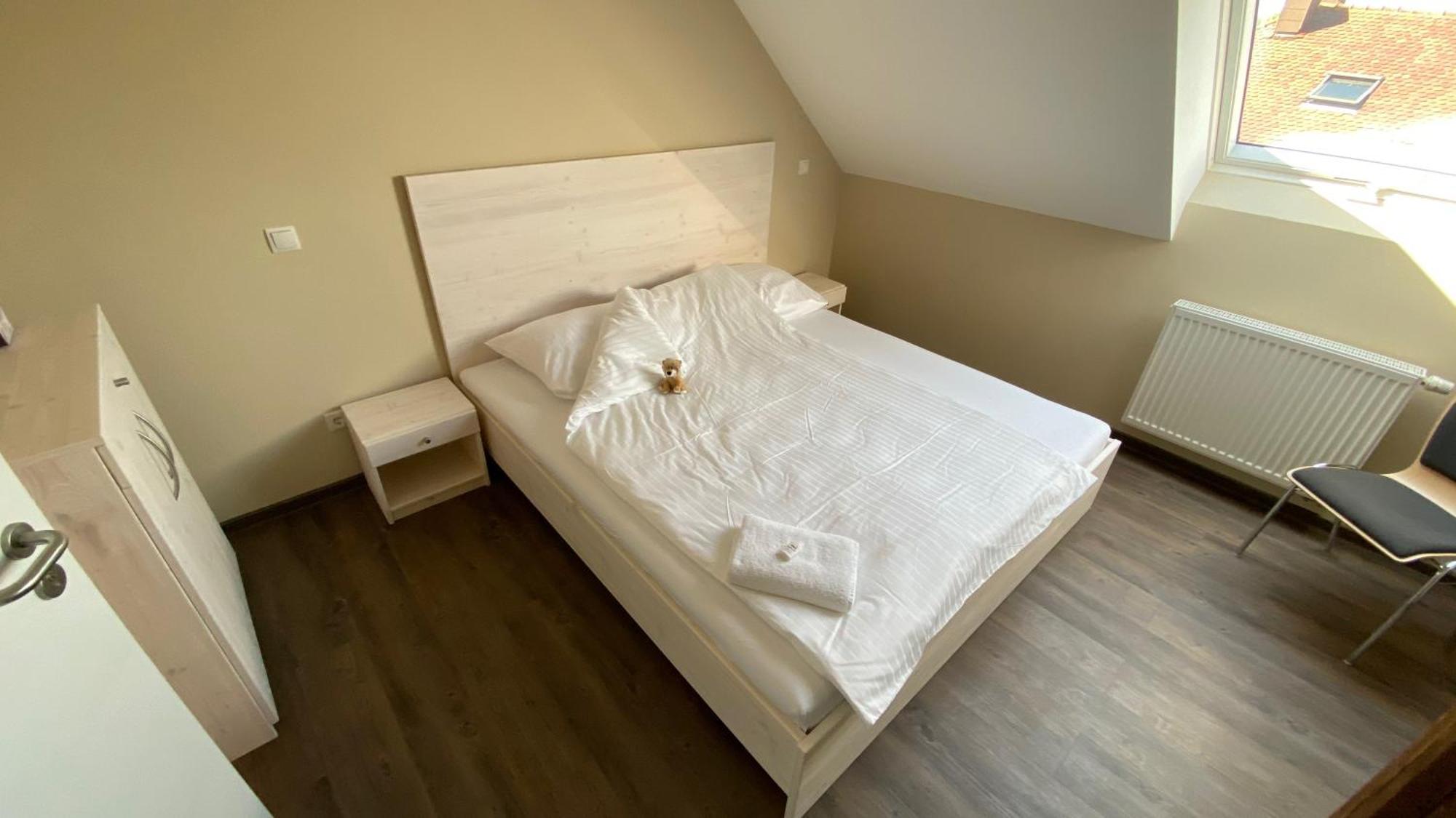 Buergerhausloewen Hotel Philippsburg Bilik gambar